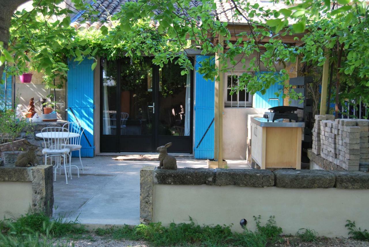 Hotel Les Volets Bleus Provence à Salon-de-Provence Extérieur photo